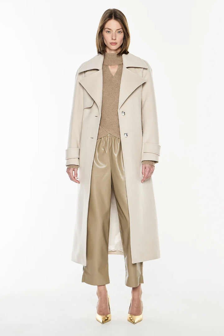 PARISIAN LENS COAT
