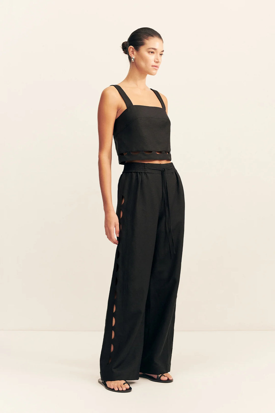 BIRDIE SCALLOP CAMI - BLACK