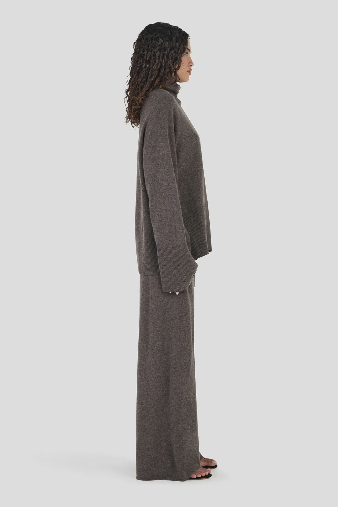 BAY CASHMERE JUMPER - CHARCOAL