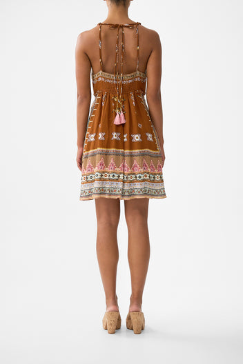 short flared dress with macrame detail - Fabric of time