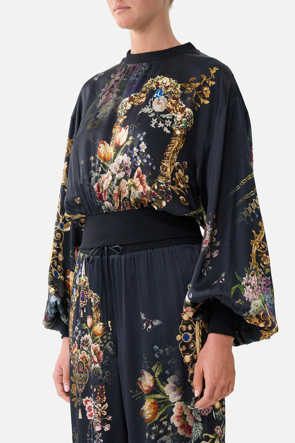 relaxed cropped crew neck jumper - night garden