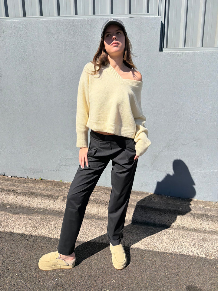 CAMPBELL V CROPPED JUMPER - BUTTER