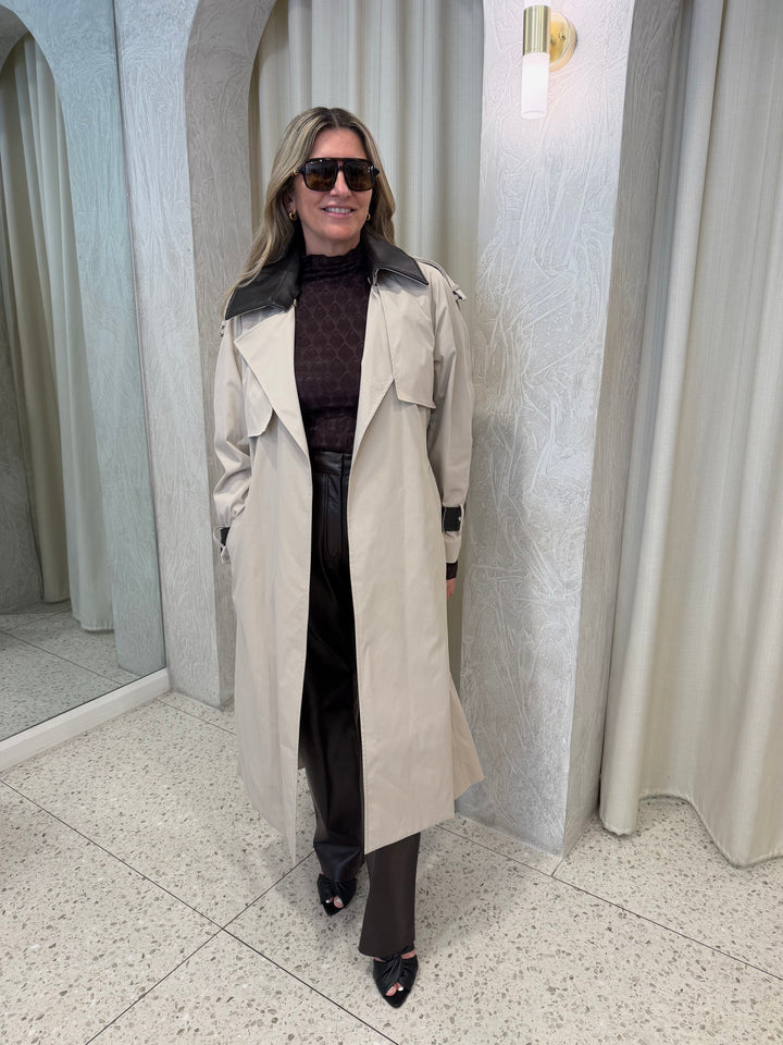 Passage Wide Sleeve Volumous Trench