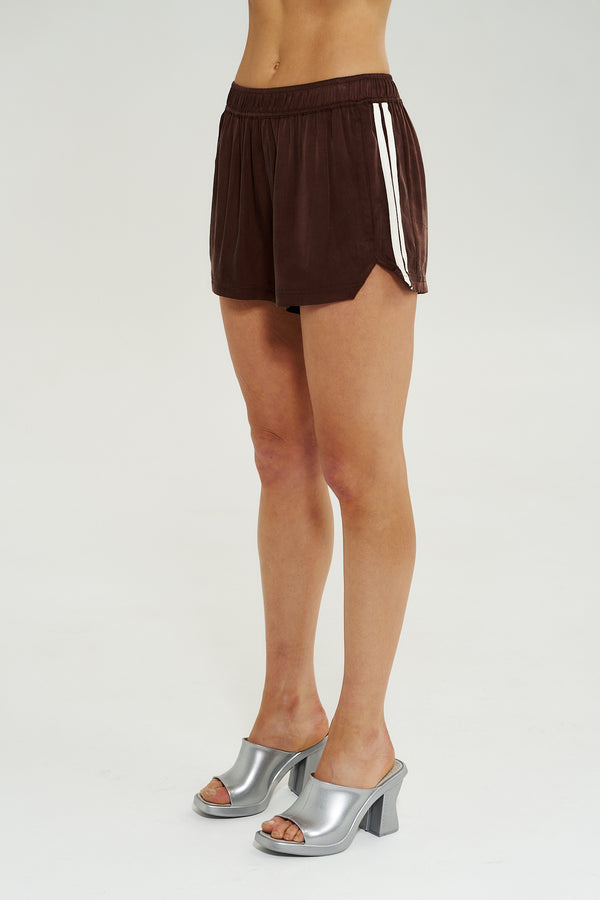 Sporty Shorty - Chocolate
