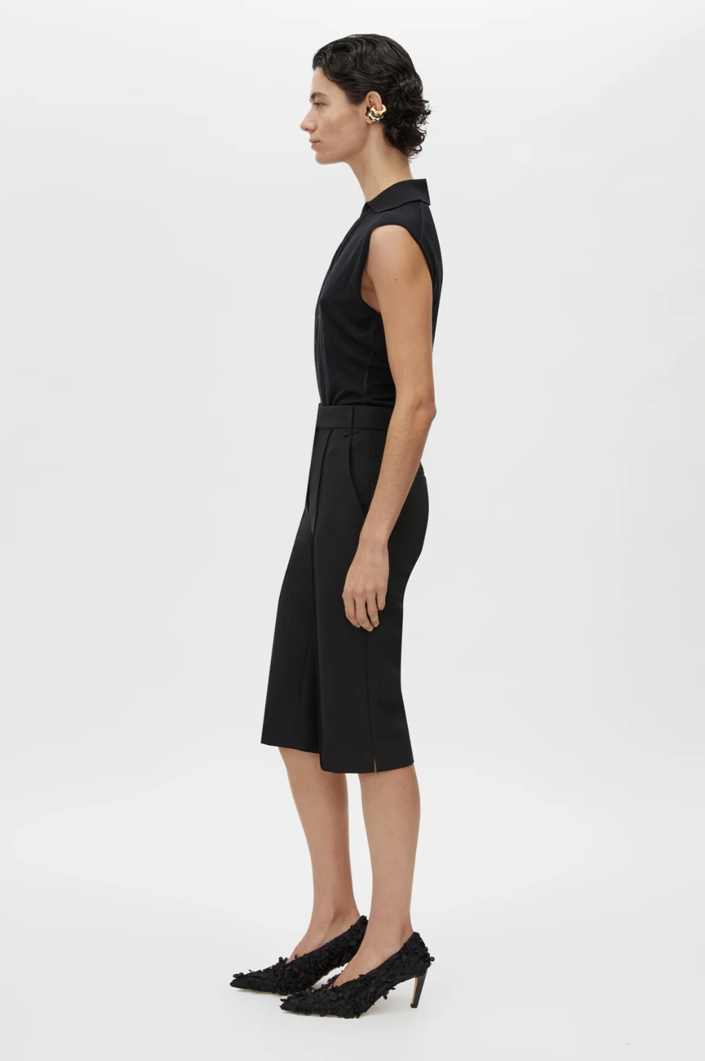 Mackinley Capri Pant - Black