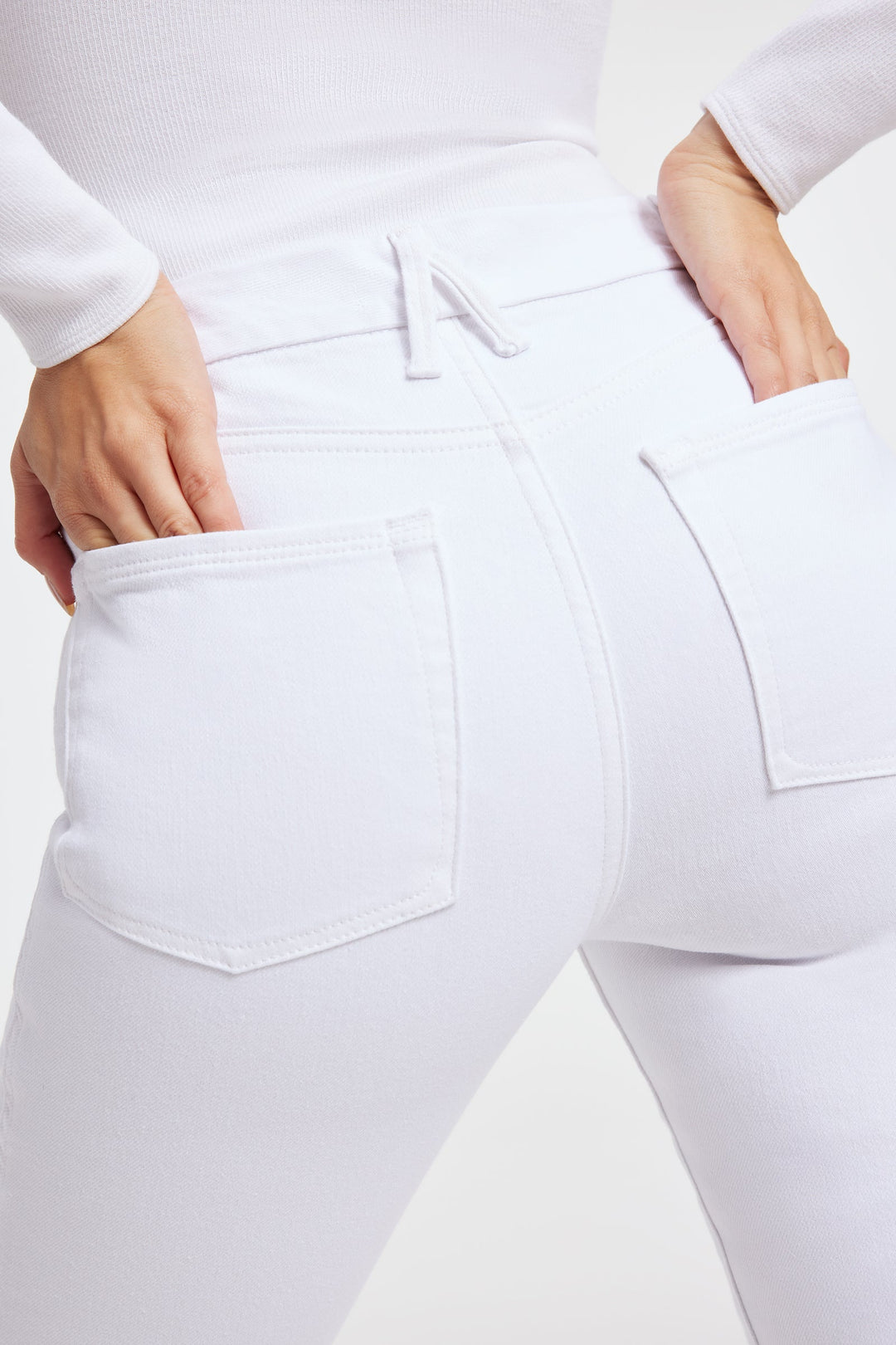 GOOD CURVE STRAIGHT JEANS - WHITE001