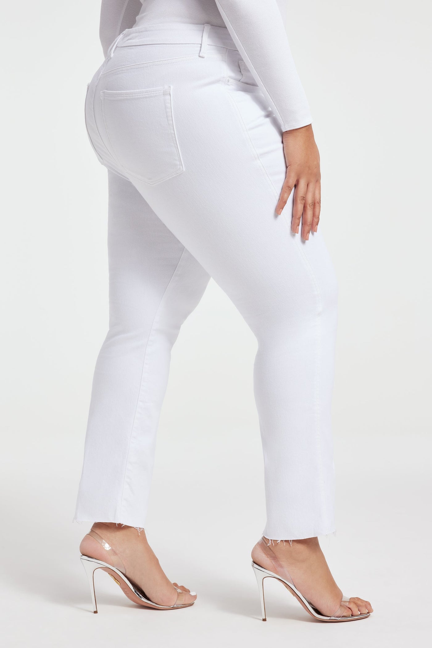 GOOD CURVE STRAIGHT JEANS - WHITE001